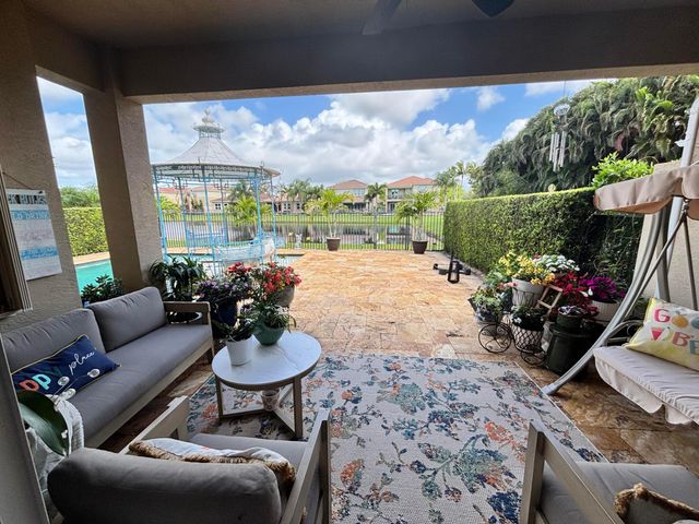 8219 Calabria Lakes Drive, Boynton Beach, FL 33473