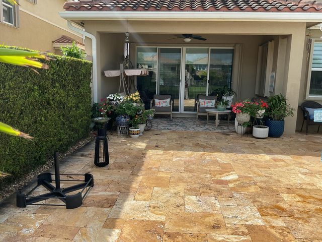 8219 Calabria Lakes Drive, Boynton Beach, FL 33473