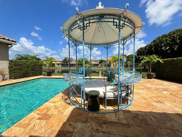 8219 Calabria Lakes Drive, Boynton Beach, FL 33473