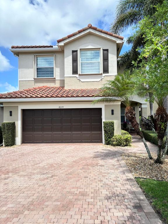 8219 Calabria Lakes Drive, Boynton Beach, FL 33473