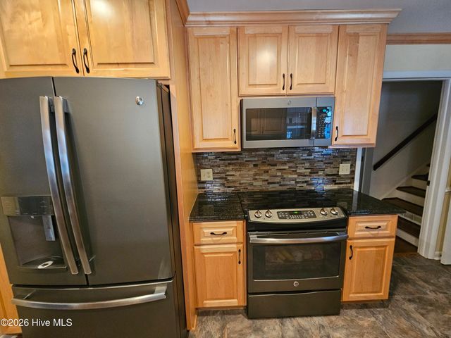 200 Coharie Drive, Clinton, NC 28328