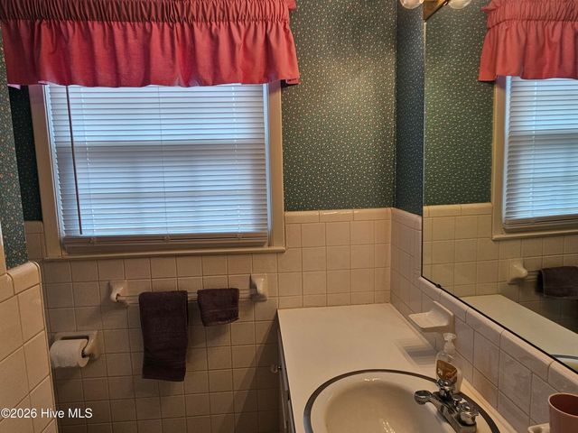 200 Coharie Drive, Clinton, NC 28328