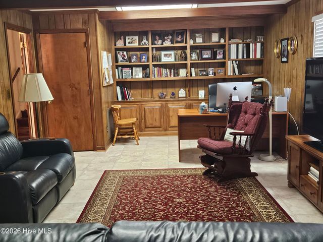 200 Coharie Drive, Clinton, NC 28328