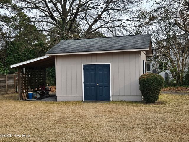 200 Coharie Drive, Clinton, NC 28328