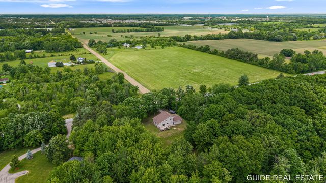 5218 Fillmore Street, Allendale, MI 49401