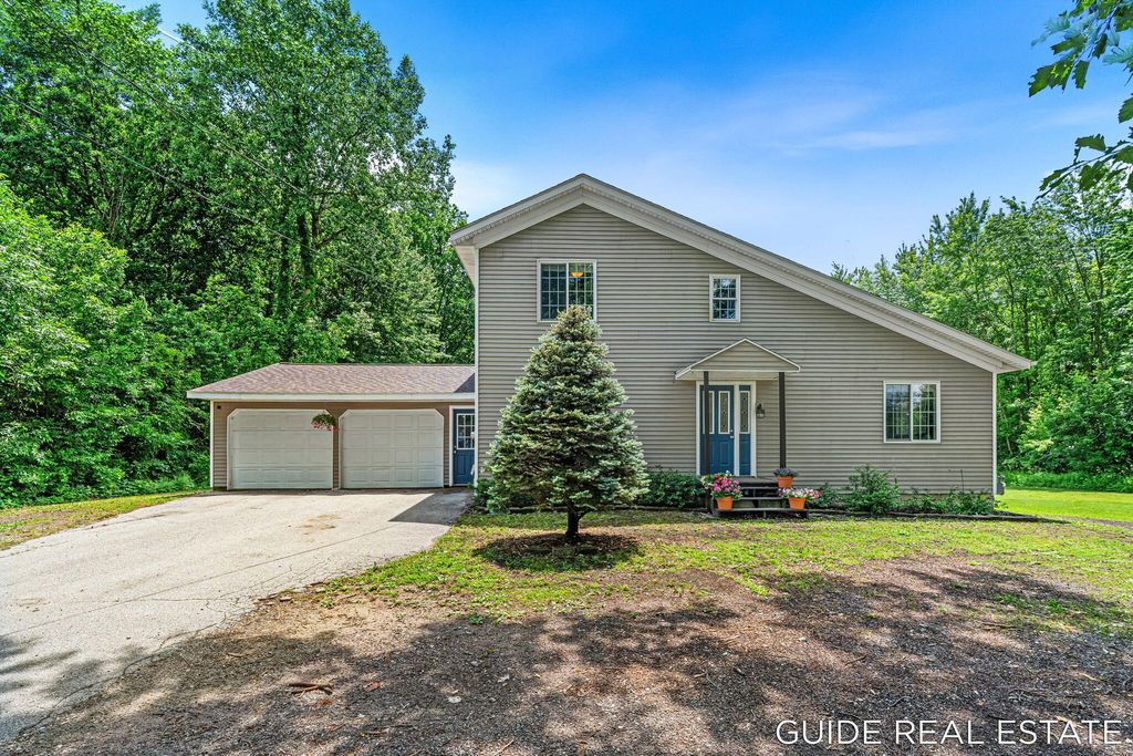 5218 Fillmore Street, Allendale, MI 49401