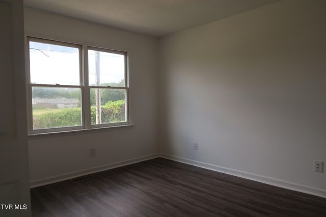 744 Oakwood Street, Bristol, TN 37620