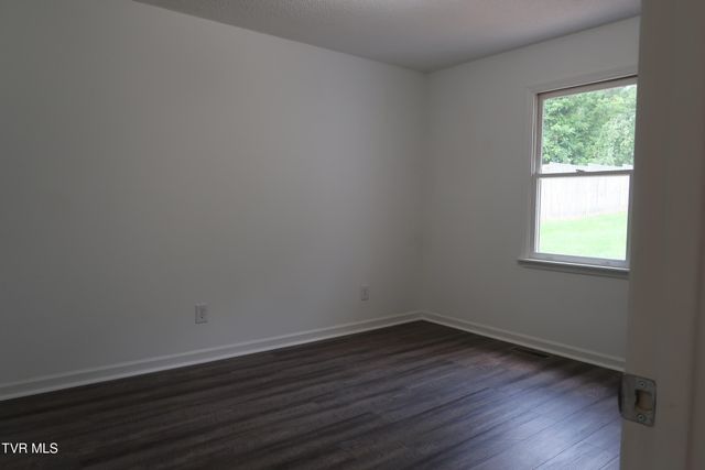 744 Oakwood Street, Bristol, TN 37620