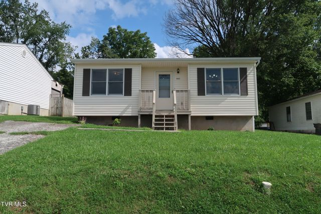744 Oakwood Street, Bristol, TN 37620