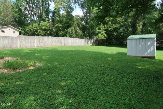 744 Oakwood Street, Bristol, TN 37620