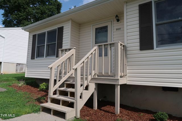744 Oakwood Street, Bristol, TN 37620