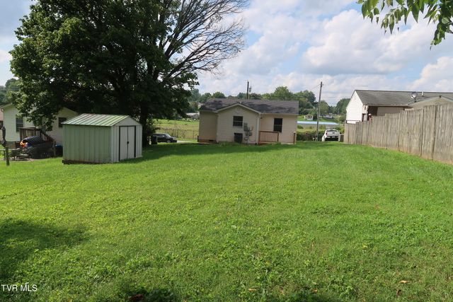 744 Oakwood Street, Bristol, TN 37620