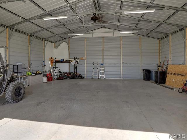 11581 Highway 61, Hannibal, MO 63401
