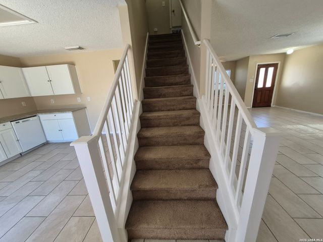 6919 HERON FLTS, Converse, TX 78109