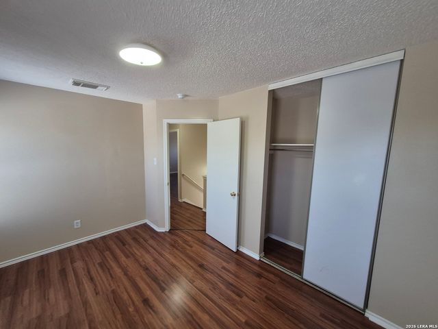 6919 HERON FLTS, Converse, TX 78109