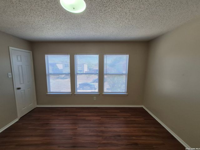 6919 HERON FLTS, Converse, TX 78109