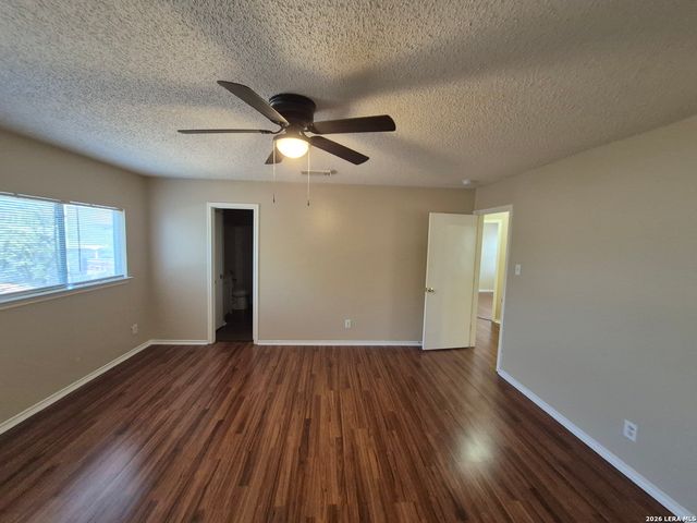 6919 HERON FLTS, Converse, TX 78109