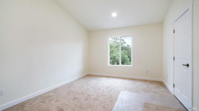 19331 Moon Ridge Rd, Hidden Valley Lake, CA 95467