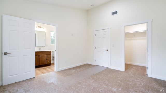 19331 Moon Ridge Rd, Hidden Valley Lake, CA 95467
