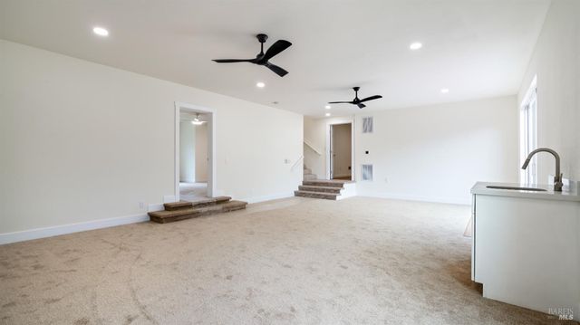 19331 Moon Ridge Rd, Hidden Valley Lake, CA 95467