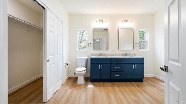 19331 Moon Ridge Rd, Hidden Valley Lake, CA 95467
