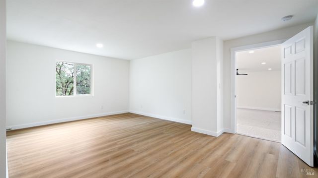 19331 Moon Ridge Rd, Hidden Valley Lake, CA 95467