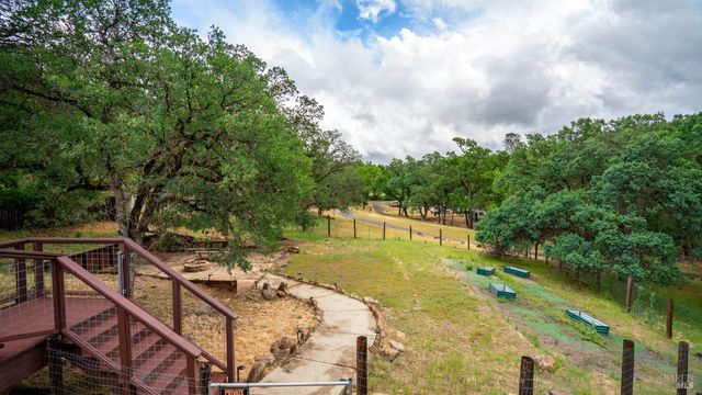 19331 Moon Ridge Rd, Hidden Valley Lake, CA 95467