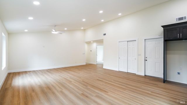 19331 Moon Ridge Rd, Hidden Valley Lake, CA 95467