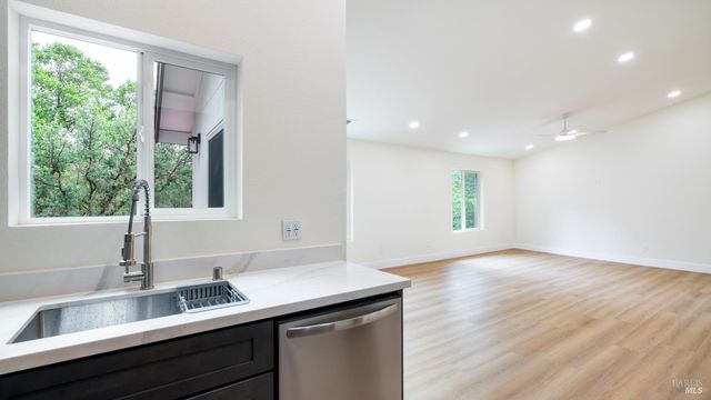 19331 Moon Ridge Rd, Hidden Valley Lake, CA 95467