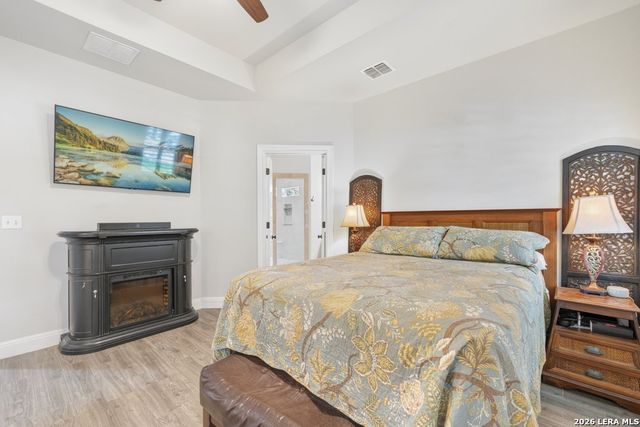 1016 HAPPY HOLLOW DR, New Braunfels, TX 78132