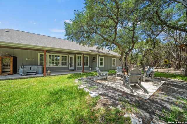 1016 HAPPY HOLLOW DR, New Braunfels, TX 78132