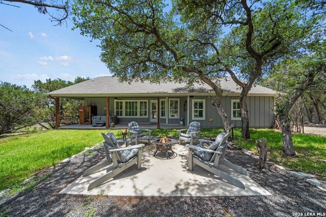 1016 HAPPY HOLLOW DR, New Braunfels, TX 78132