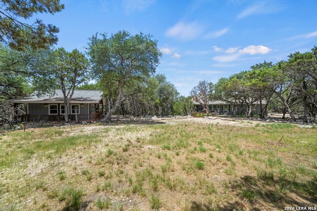 1016 HAPPY HOLLOW DR, New Braunfels, TX 78132