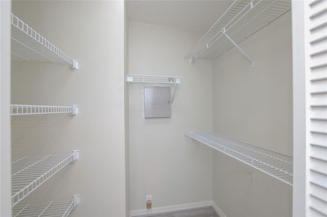 2319 SUNVIEW AVENUE, Valrico, FL 33596