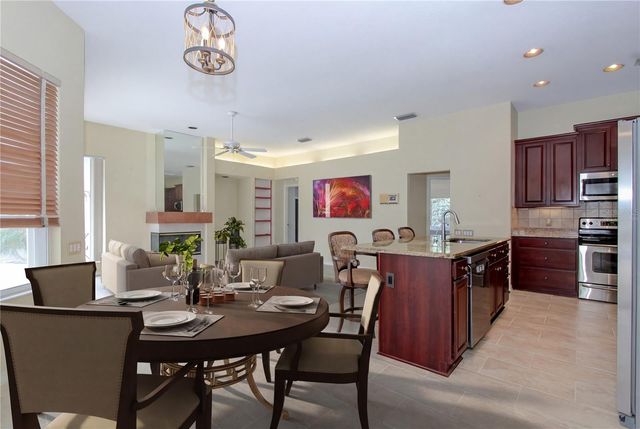 2319 SUNVIEW AVENUE, Valrico, FL 33596