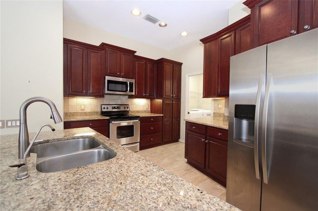 2319 SUNVIEW AVENUE, Valrico, FL 33596