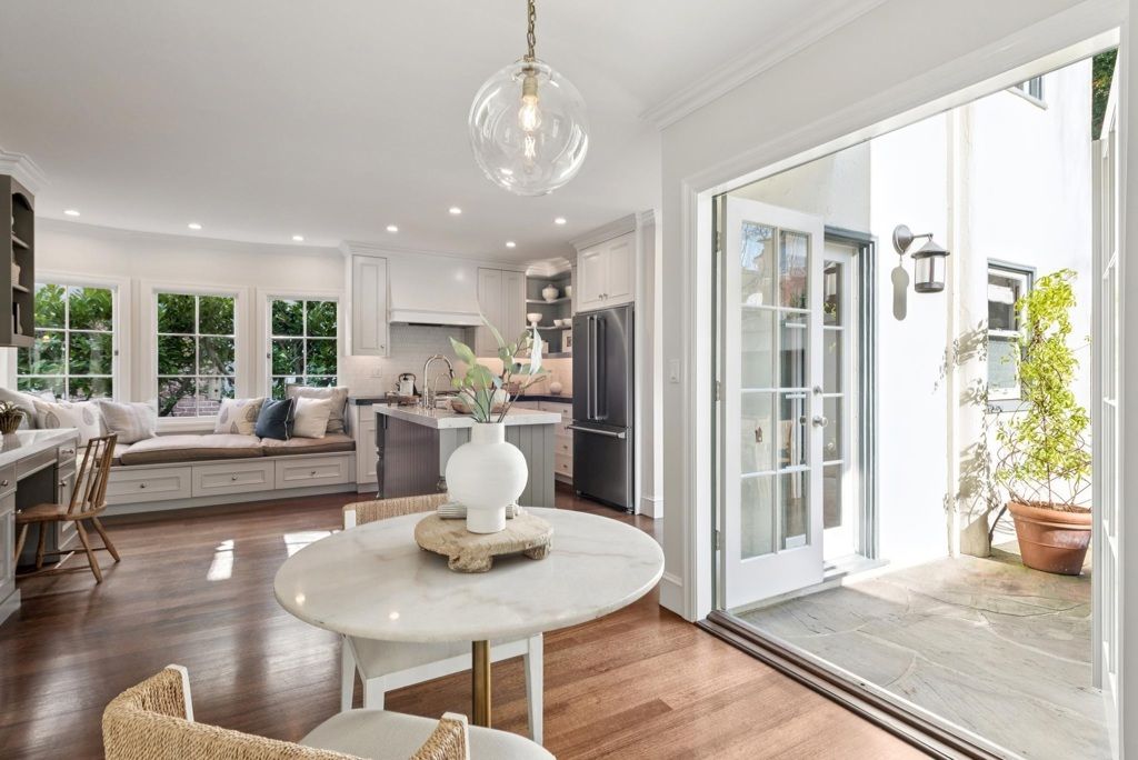 Image 15 of property listing at 136 Waldo Ave, Piedmont, CA 94611