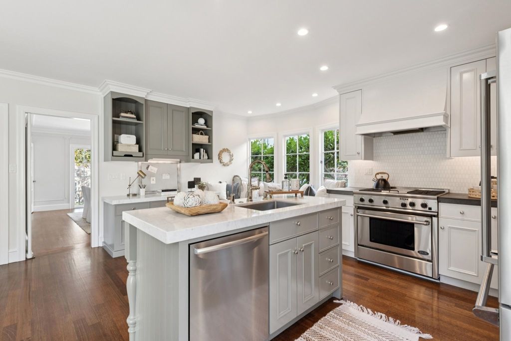 Image 20 of property listing at 136 Waldo Ave, Piedmont, CA 94611