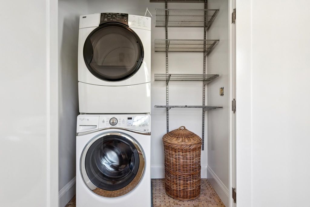 Image 38 of property listing at 136 Waldo Ave, Piedmont, CA 94611