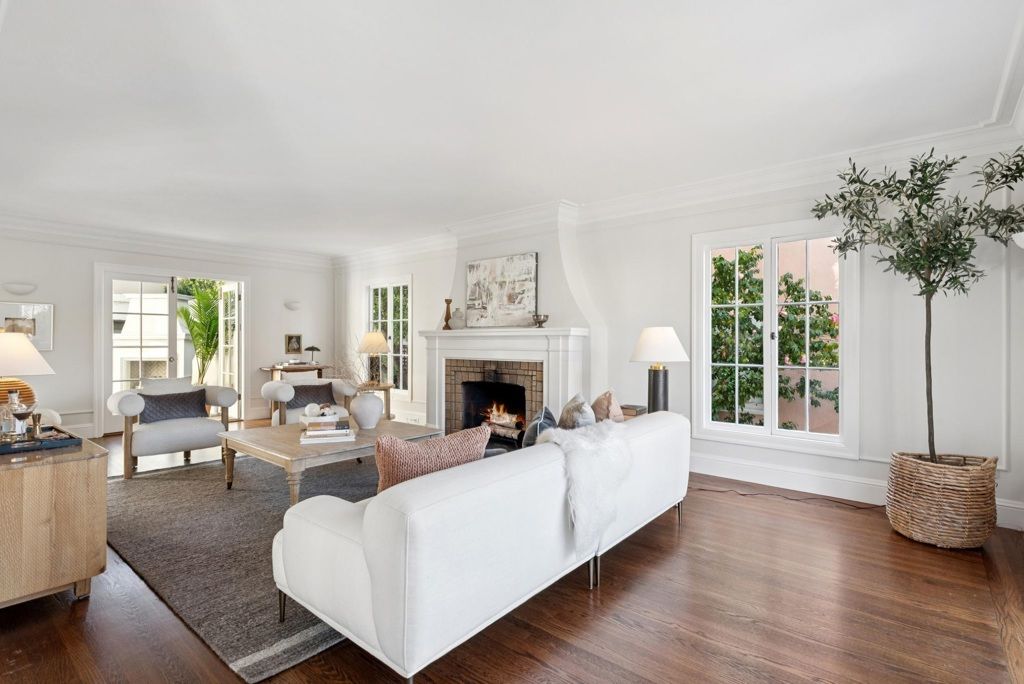 Image 8 of property listing at 136 Waldo Ave, Piedmont, CA 94611