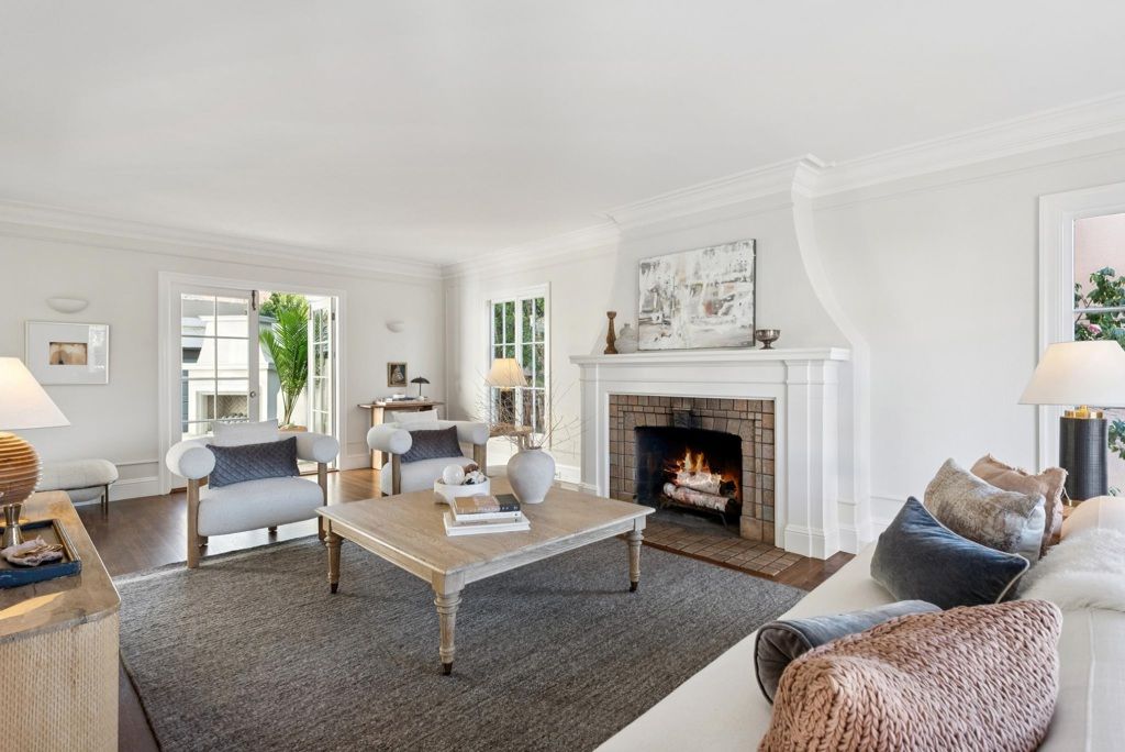 Image 9 of property listing at 136 Waldo Ave, Piedmont, CA 94611