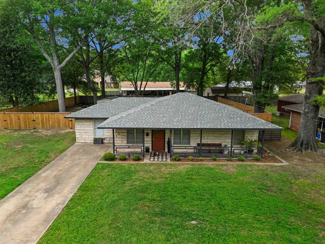 507 W Harrison St, Jefferson, TX 75657