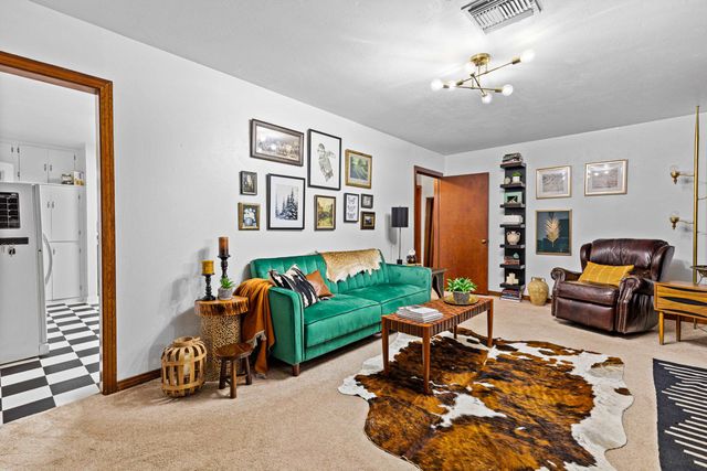 507 W Harrison St, Jefferson, TX 75657