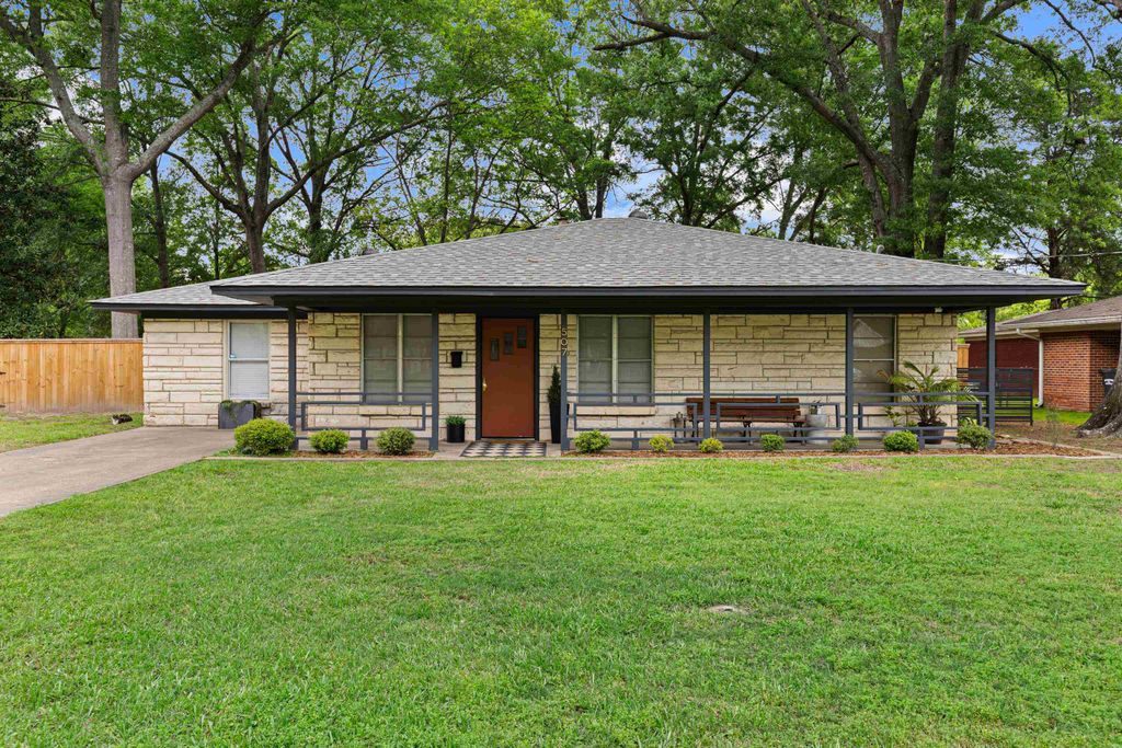 507 W Harrison St, Jefferson, TX 75657