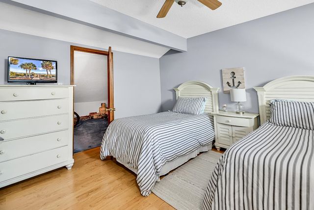 1509 N Waccamaw Dr Unit 324, Murrells Inlet, SC 29576