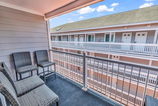 1509 N Waccamaw Dr Unit 324, Murrells Inlet, SC 29576