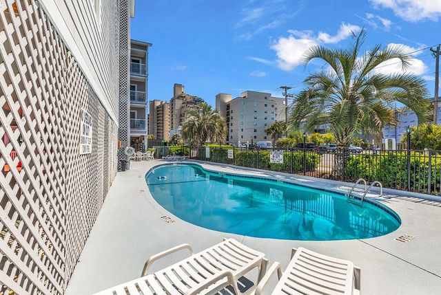 1509 N Waccamaw Dr Unit 324, Murrells Inlet, SC 29576