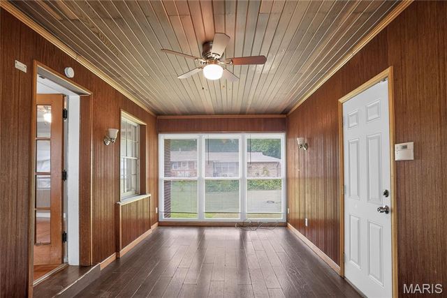 9625 Colony Drive, St Louis, MO 63137