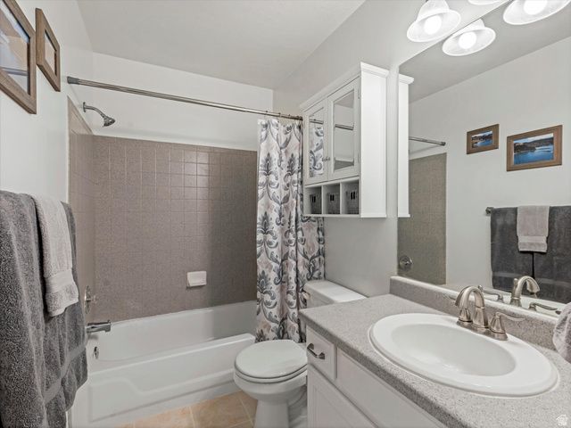 8271 S 2440 W, West Jordan, UT 84088