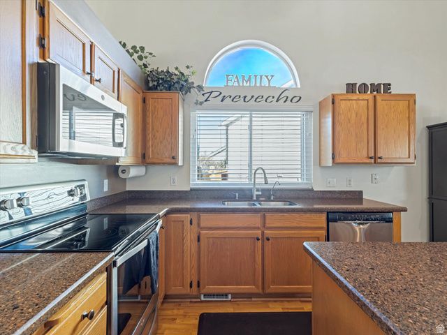 8271 S 2440 W, West Jordan, UT 84088